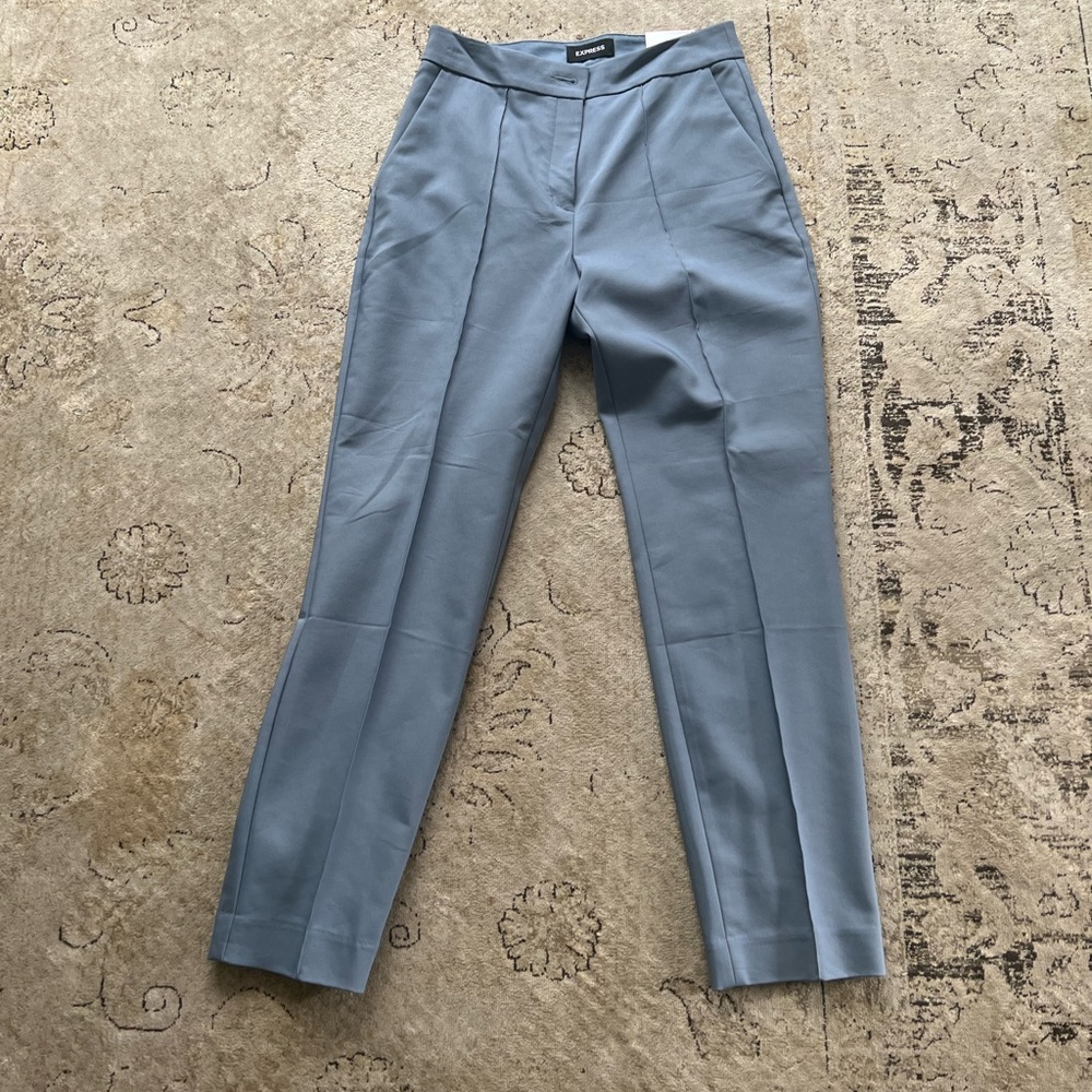 Express ankle high rise - 4R - never worn with tags